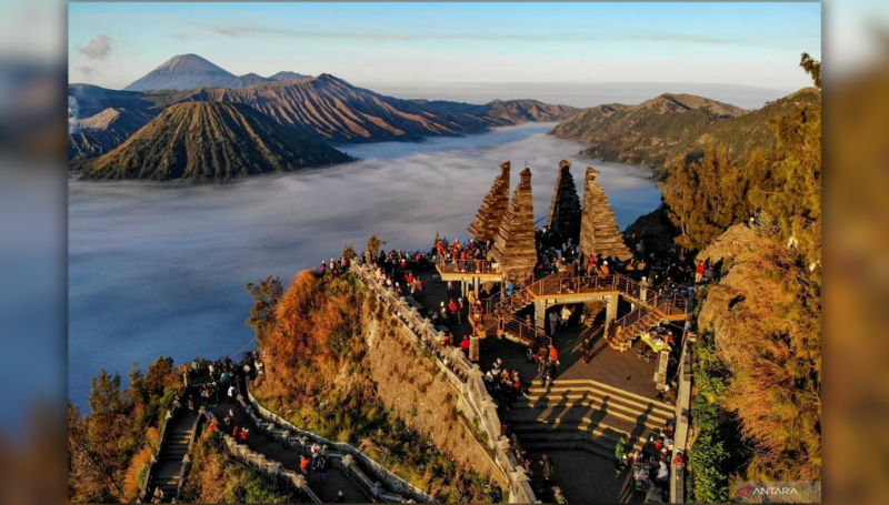 Gunung Bromo Ramai Wisatawan